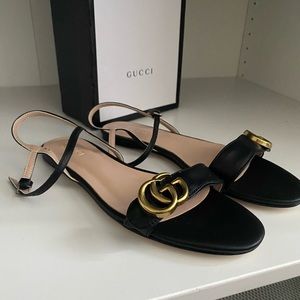 NOT AUTHENTIC Gucci sandals- black